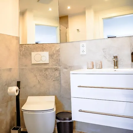 Smart Haus Azur 811 *